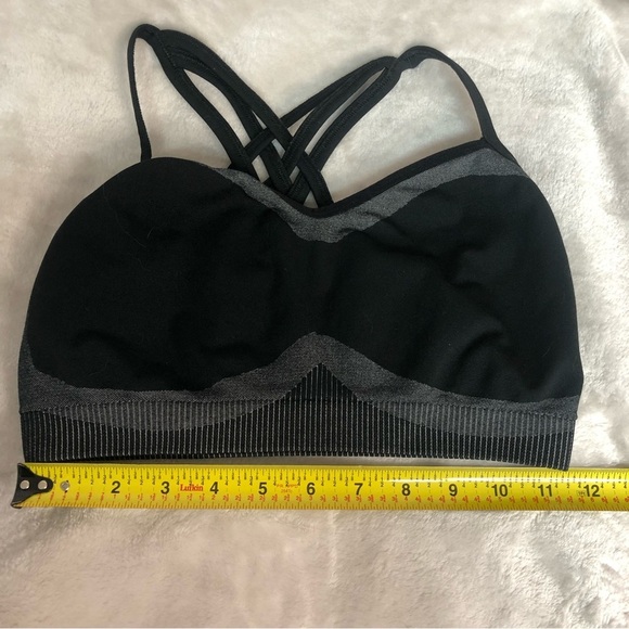 💕2/$20💕 Black & Grey Sports Bra Size Small - Picture 4 of 5